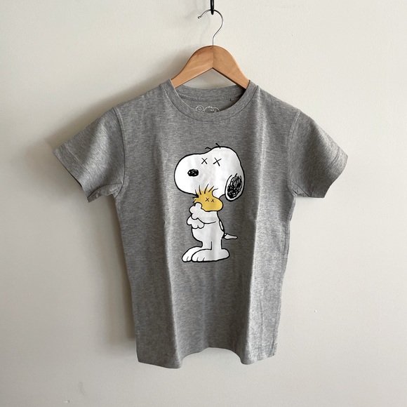 Uniqlo Kaws x Peanuts Snoopy Tee - Picture 1 of 4